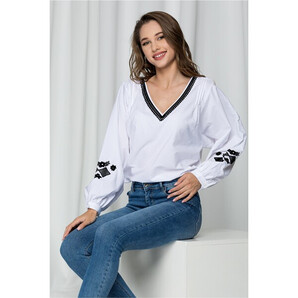 Bluza Adelina alba cu aplicatii tip ie