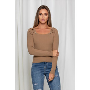 Bluza Carla maro cu pliuri si nasturi la umeri