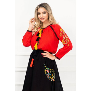 Ie traditionala rosie InPuff cu broderie florala si ciucuri