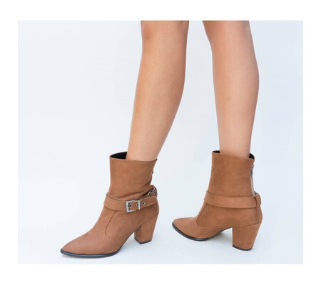 Botine Waly Camel