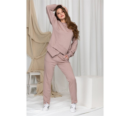 Compleu sport LaDonna rose taupe cu design in colt la baza bluzei