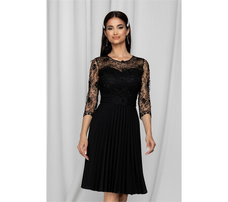 Rochie Rihana neagra accesorizata cu broderie in partea superioara