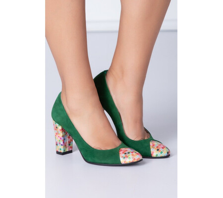 Pantofi dama verzi din piele intoarsa cu patratele colorate
