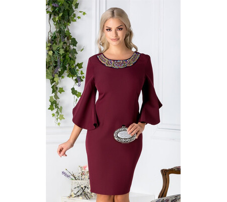 Rochie Maura burgundy cu aplicatii elegante