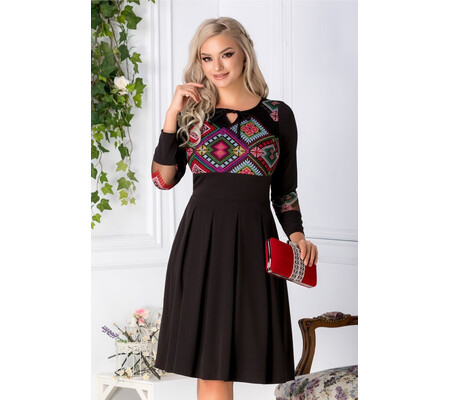 Rochie Moze neagra cu broderie traditionala