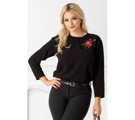 Bluza Sonia neagra cu trandafir brodat