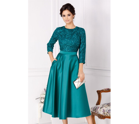 Rochie Brise verde cu broderie si paiete la bust